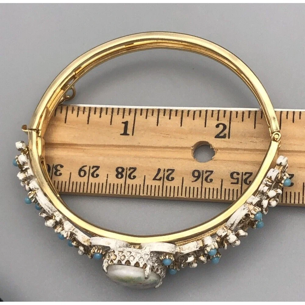 Vintage FLORENZA Hinged Bracelet Cameo Faux Turquoise Gold Tone Art Deco Bangle